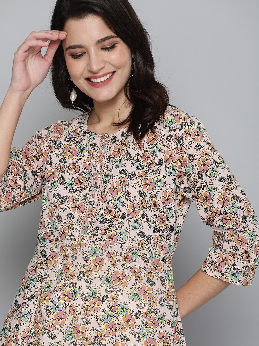 

HERE&NOW Women Beige Floral Printed Flared Sleeves Kurta