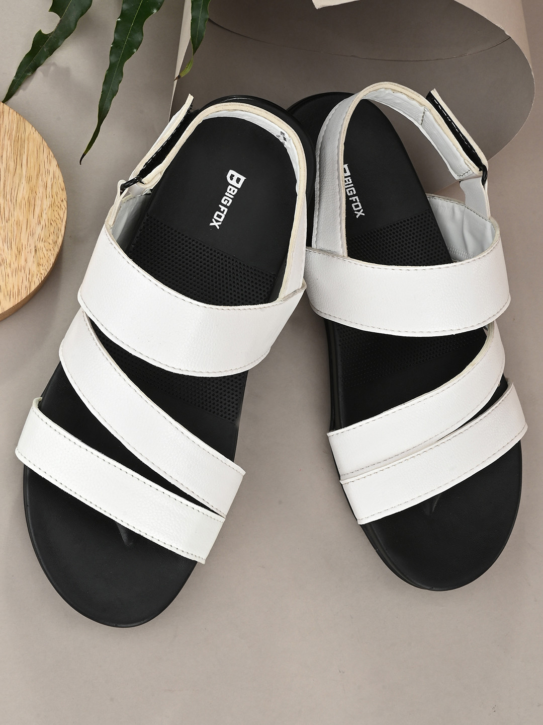 

Big Fox Men White Comfort Sandals