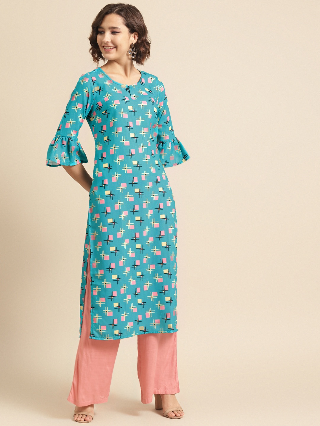 

DIVA WALK Women Blue & Pink Geometric Printed Keyhole Neck Bell Sleeves Kurta