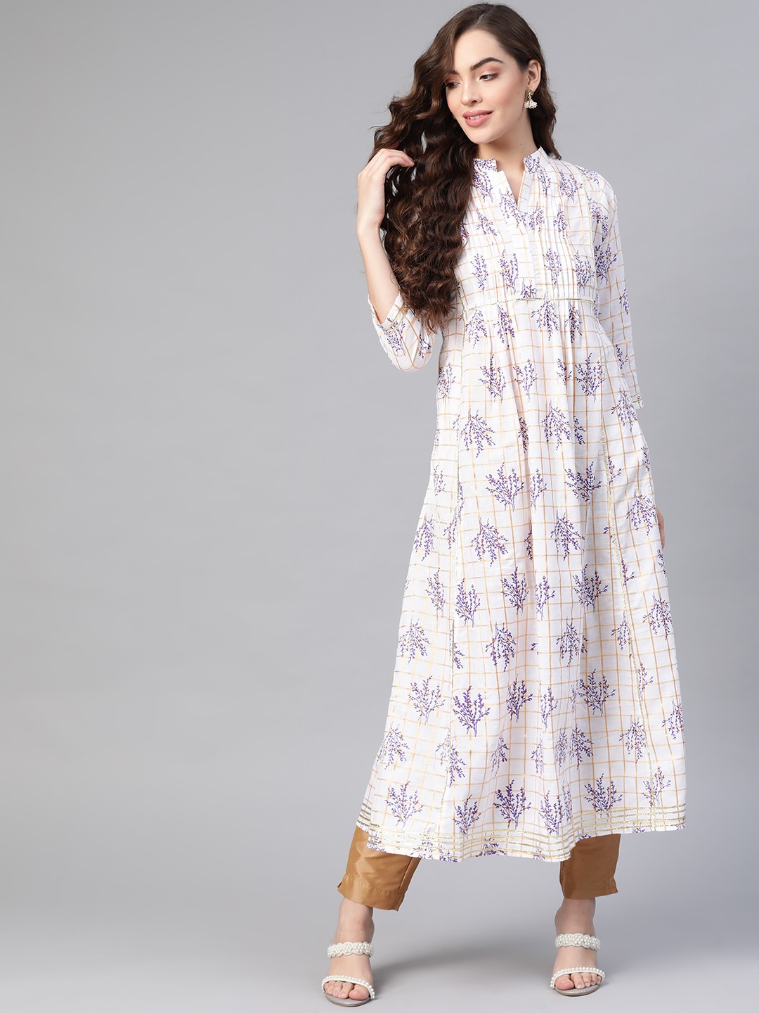 

MBE Women White & Lavender Floral Printed Floral Kurta