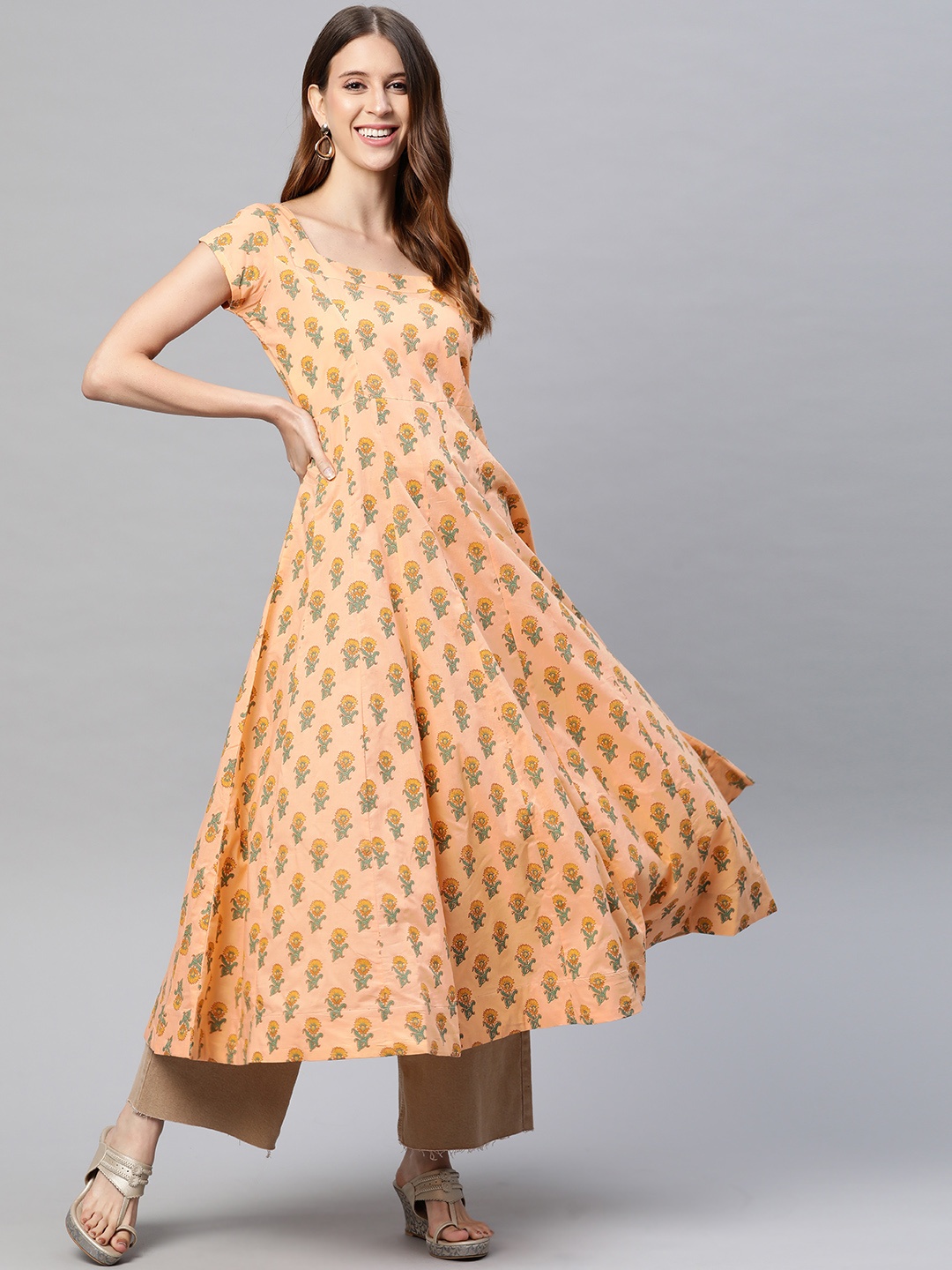 

MBE Women Peach & Green Pure Cotton Floral Printed Kurta