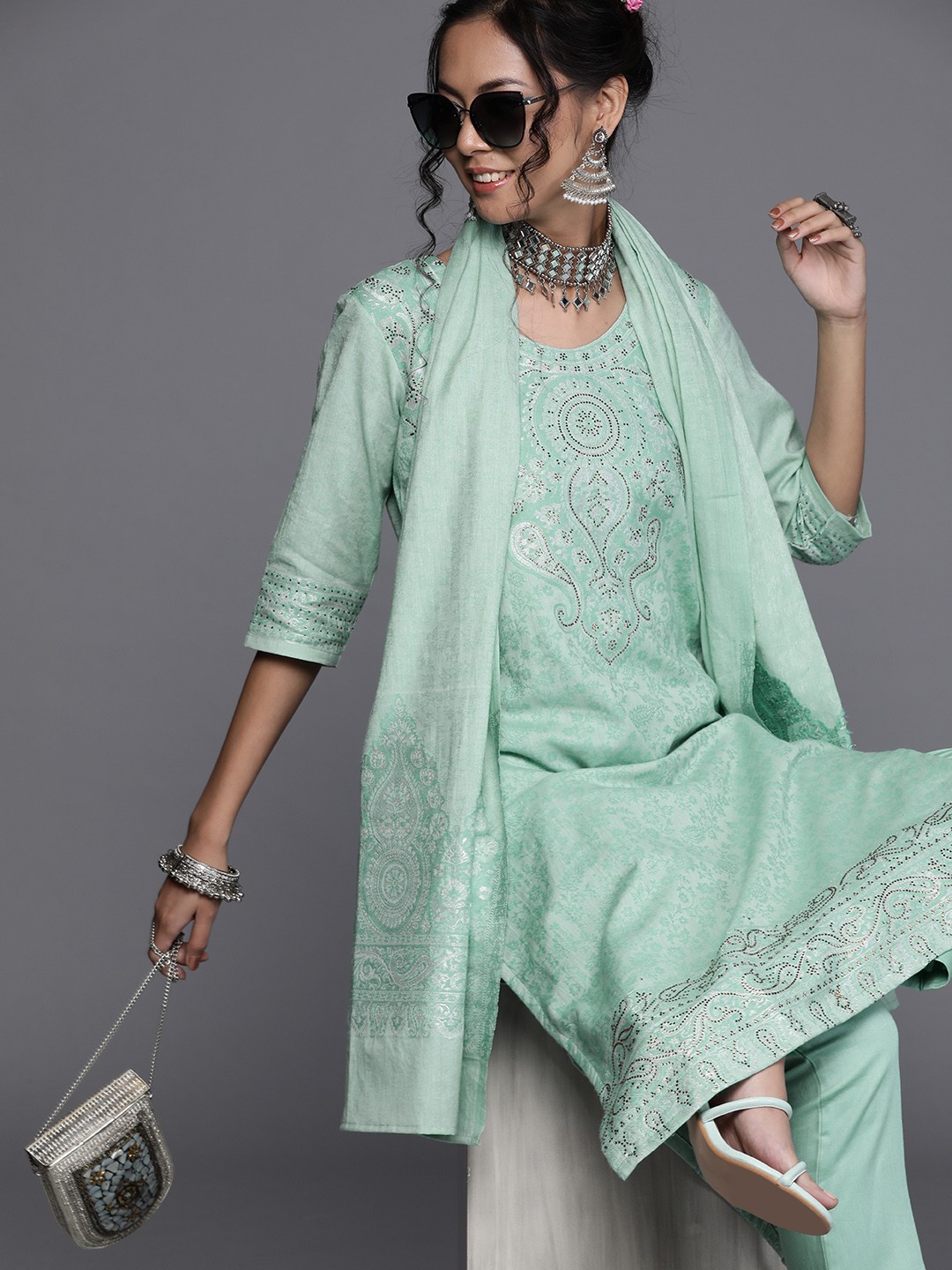 

Inddus Women Sea Green & Silver Woven Design Kurta with Trousers & Dupatta