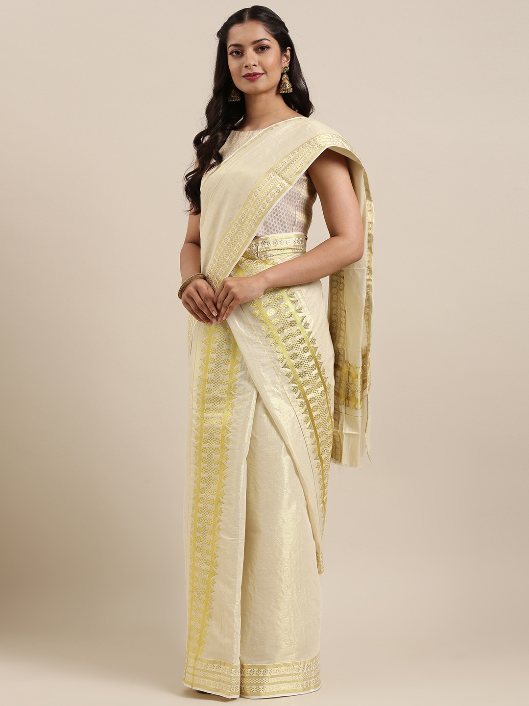 

Mitera Off-White & Gold-Toned Pure Cotton Solid Kasavu Set Mundu Saree