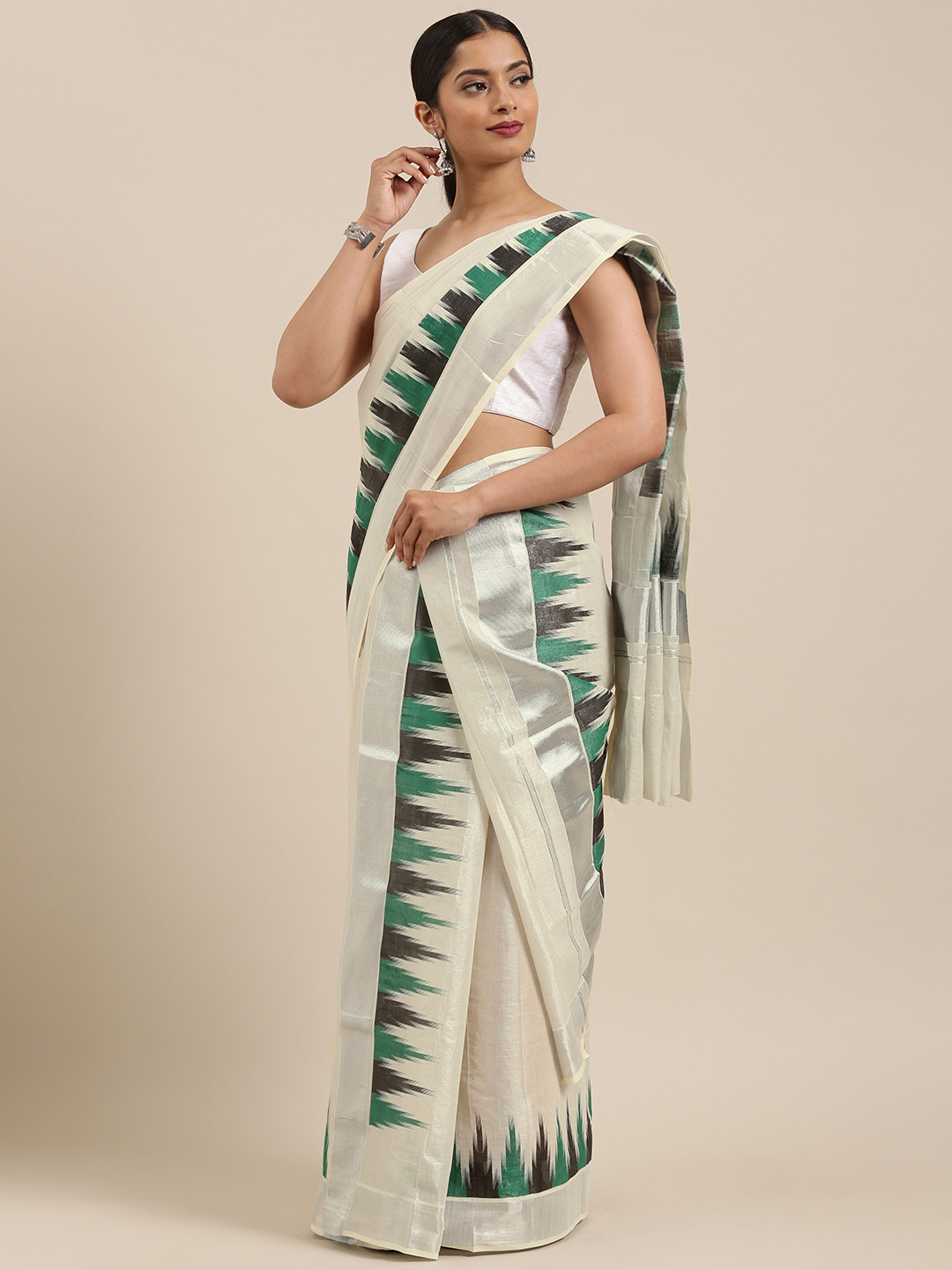 

Mitera Silver-Toned & Green Pure Cotton Woven Design Kasavu Mundu Saree