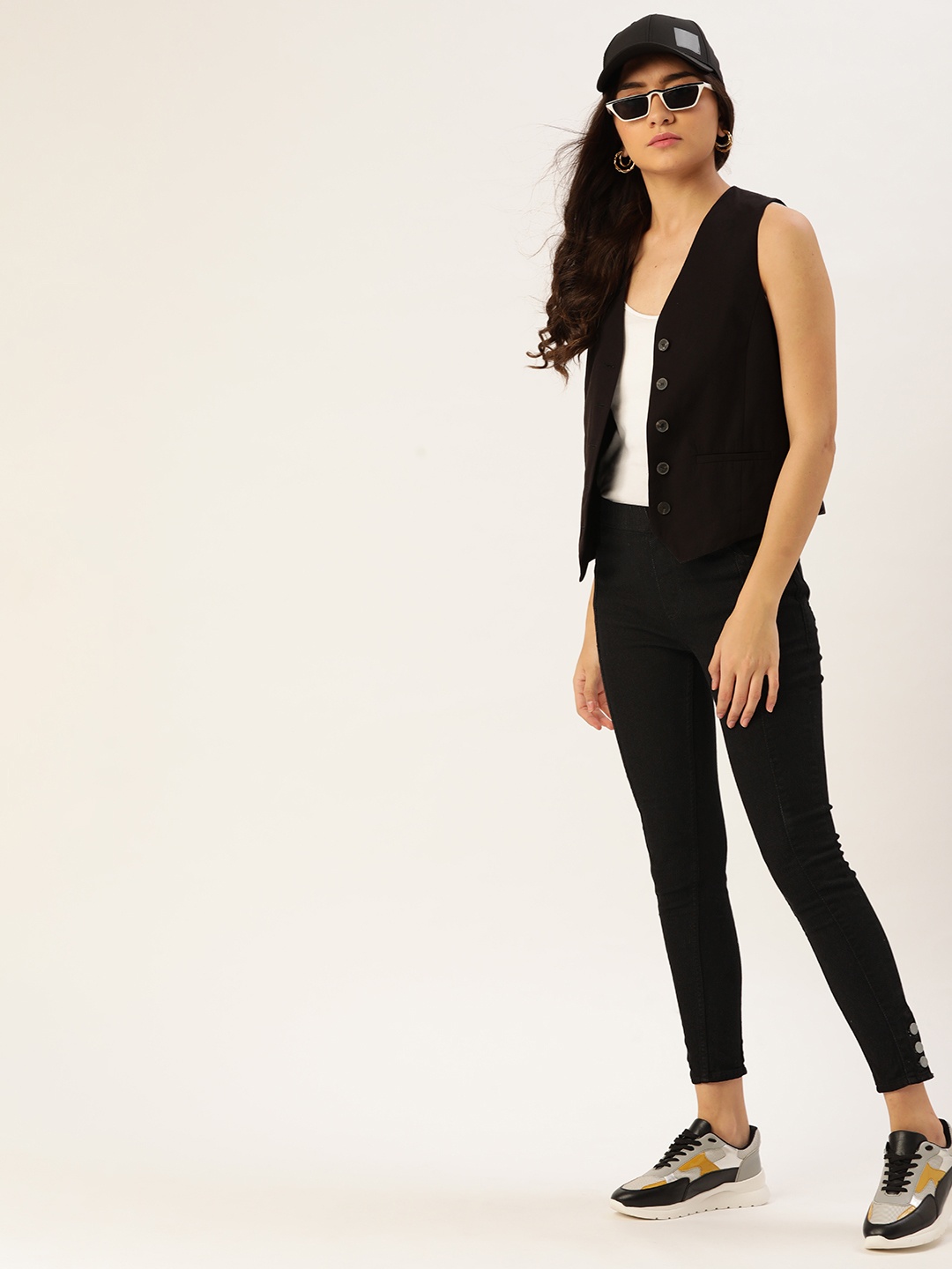 

DressBerry Women Black Solid Mid-Rise Jeggings