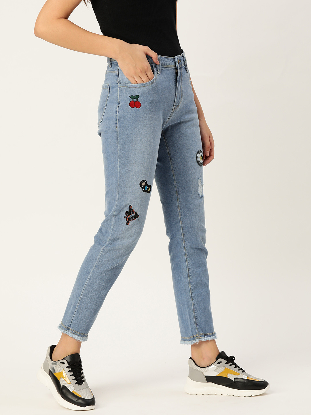 

DressBerry Women Blue Slim Fit Low Distress Applique Stretchable Jeans