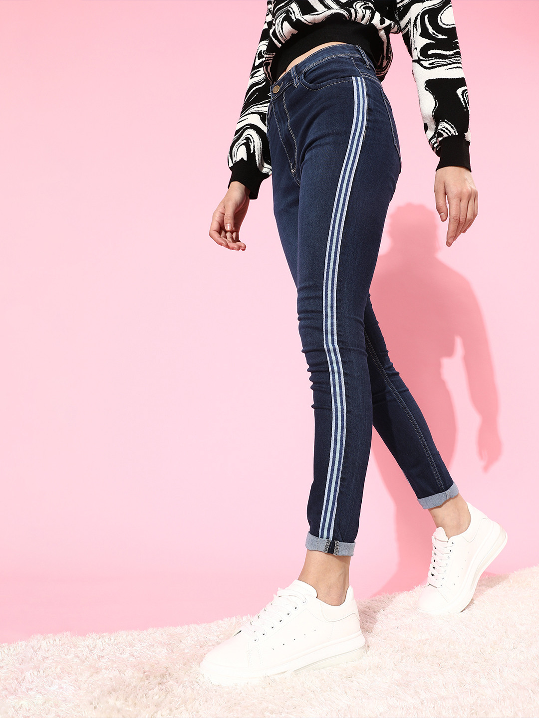 

DressBerry Women Blue Mid-Rise Skinny Fit Stretchable Jeans