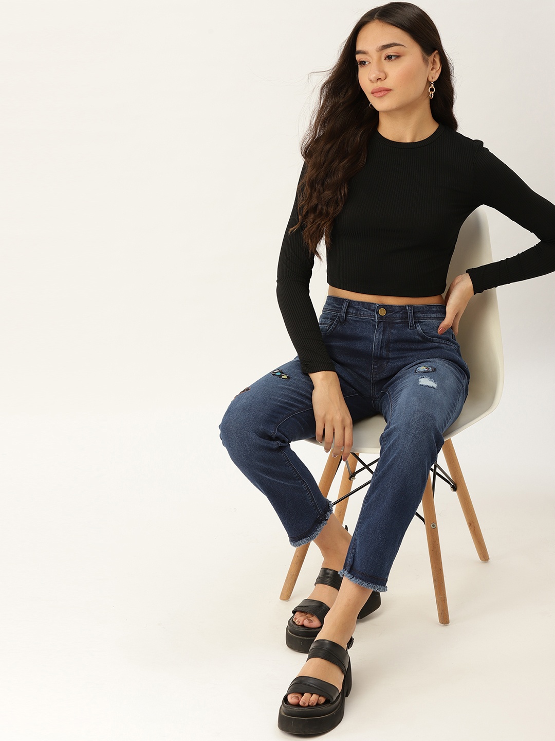 

DressBerry Women Blue Slim Fit Applique Stretchable Jeans