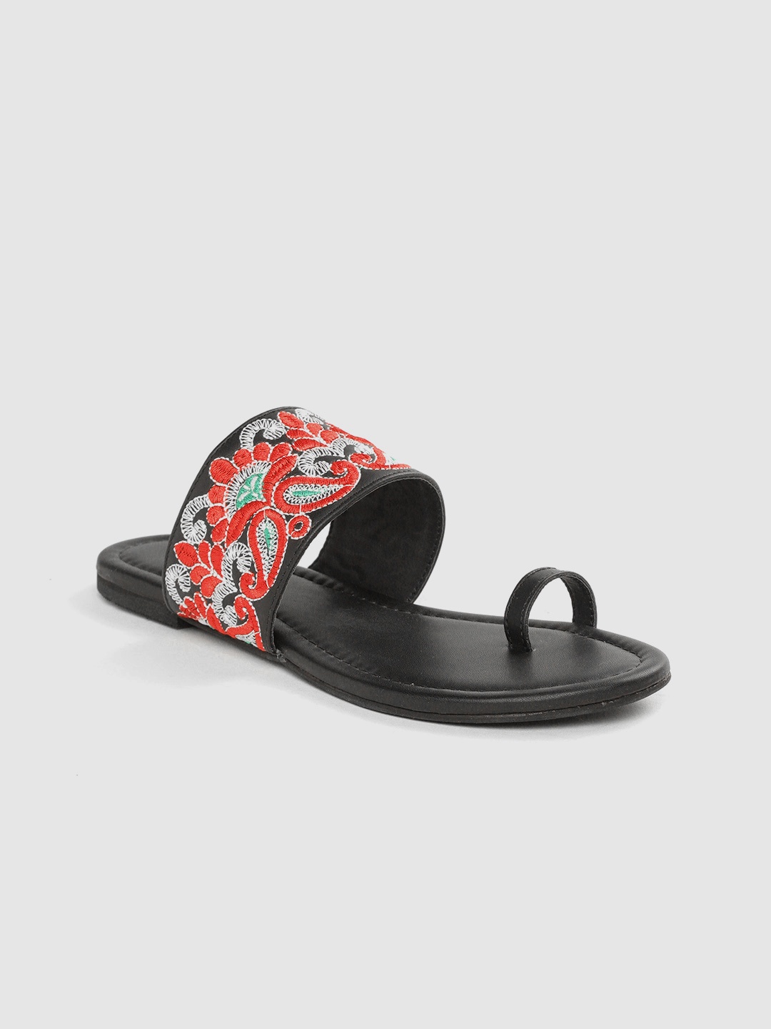 

Anouk Women Black & Red Ethnic Embroidered One Toe Flats