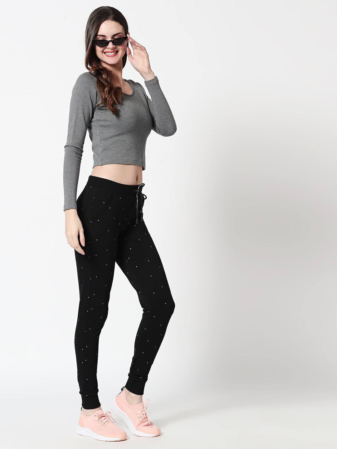 

Zeyo Women Black & White Printed Slim-Fit Joggers