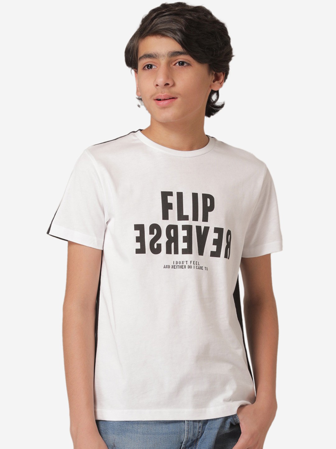 

Red Tape Boys White & Black Printed Round Neck T-shirt