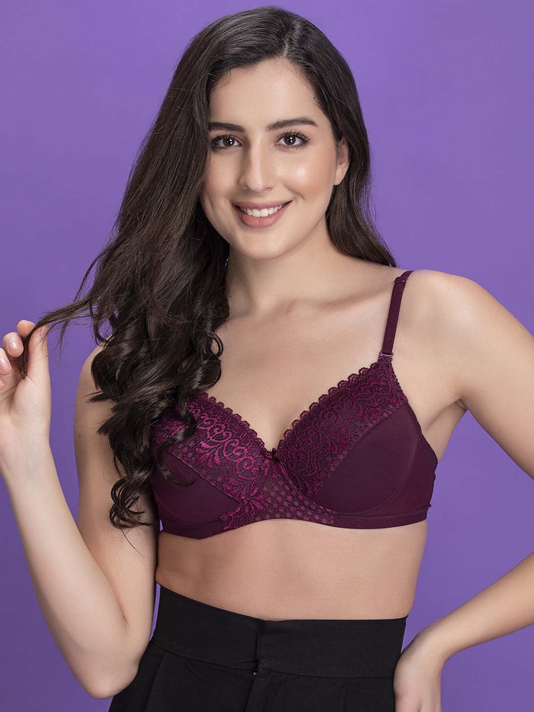 

Clovia Burgundy Lace Non-Wired Lightly Padded Everyday Bra BR2117P1536E