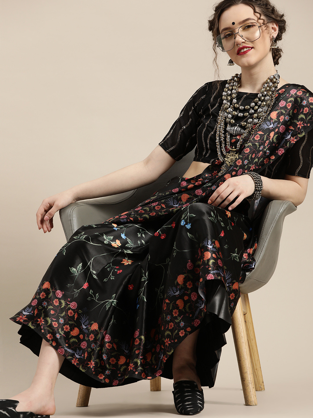 

Saree mall Black & Red Printed Satin Bomkai silk Saree