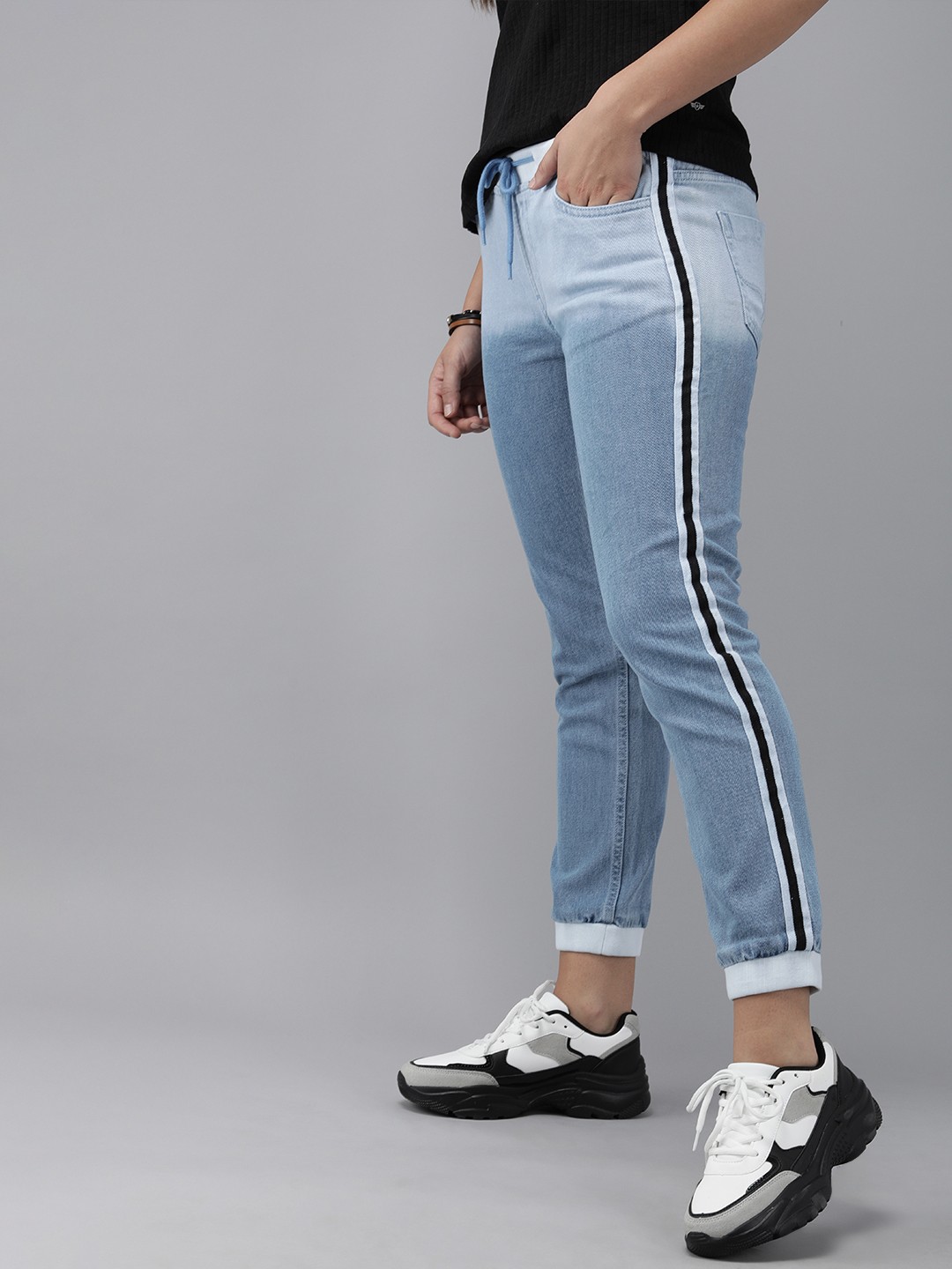 

Roadster Women Blue Slim Fit Jogger Mid-Rise Clean Look Stretchable Jeans