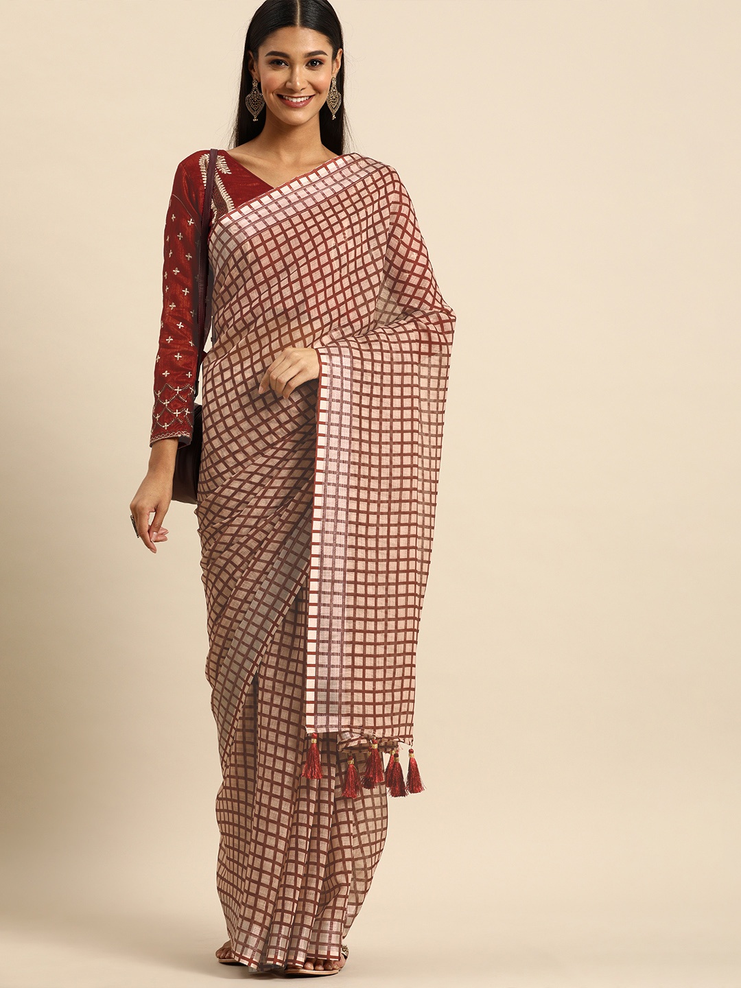 

Anouk Peach-Coloured & Maroon Pure Linen Checked Saree