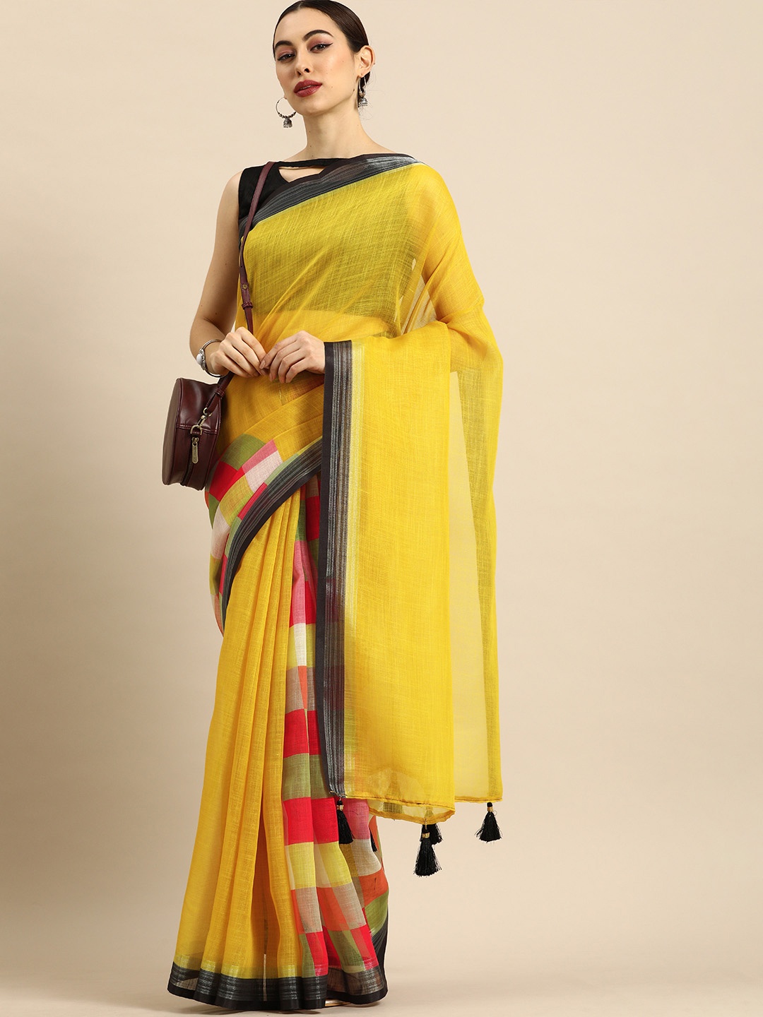 

SHAVYA Mustard Yellow Solid Pure Linen Saree With Checked Detailing