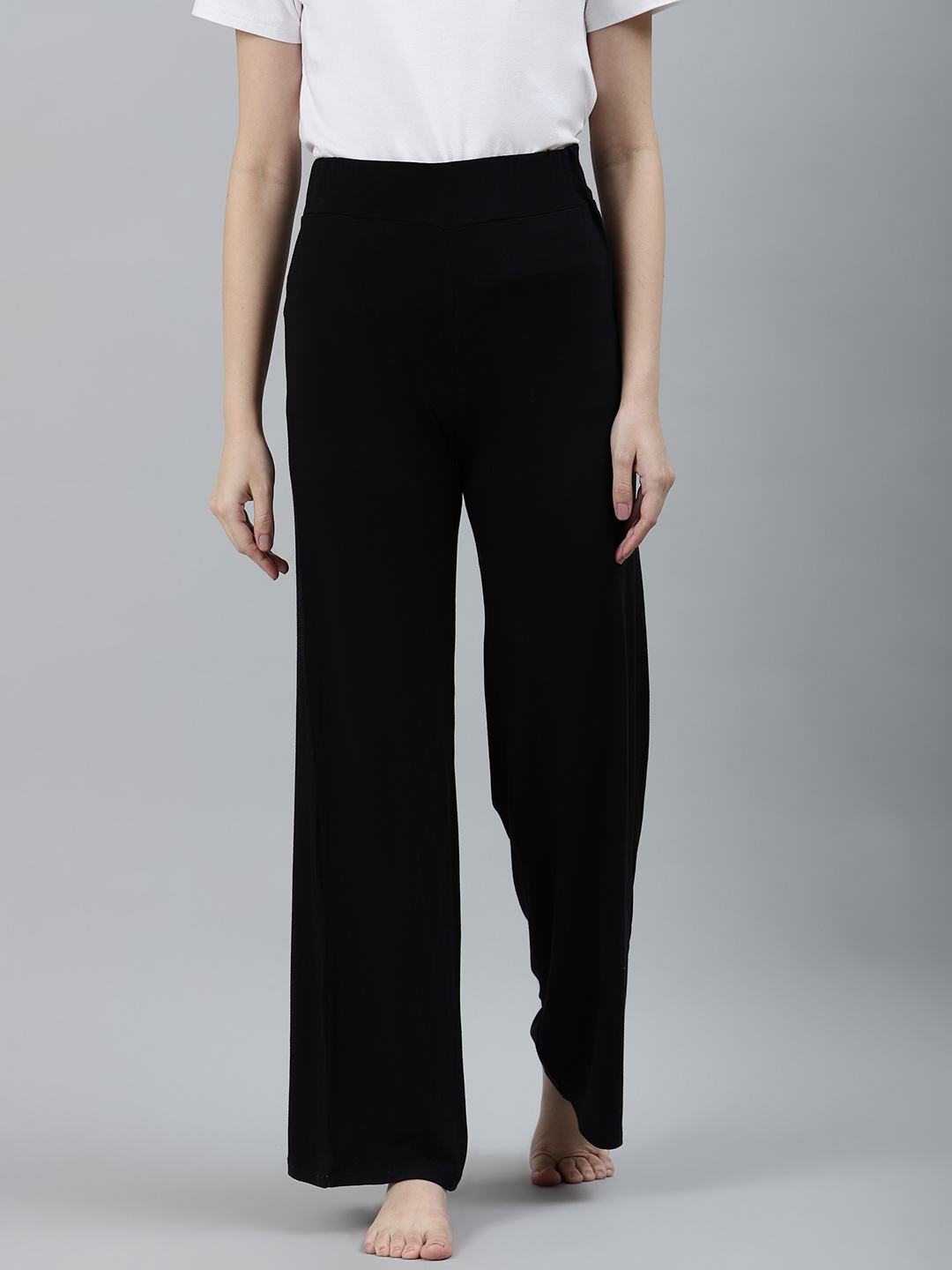 

Marks & Spencer Women Black Solid Lounge Pants