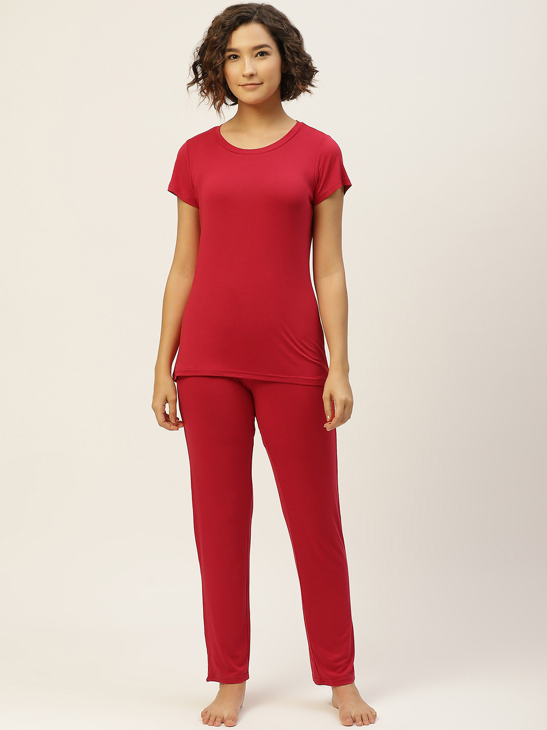 

Laabha Women Red Solid Nightsuit