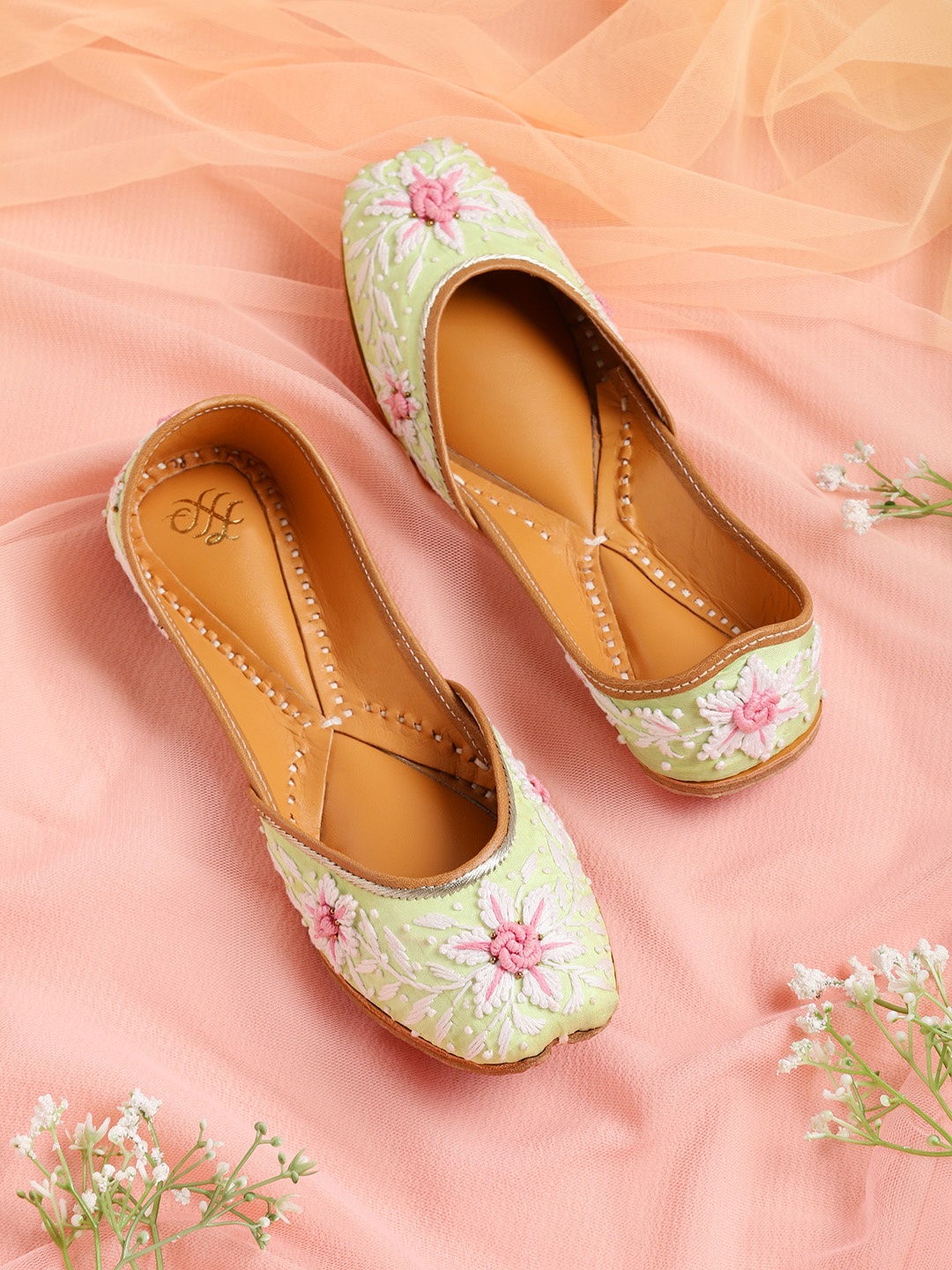 

House of Pataudi Women Green Embroidered Handcrafted Mojaris