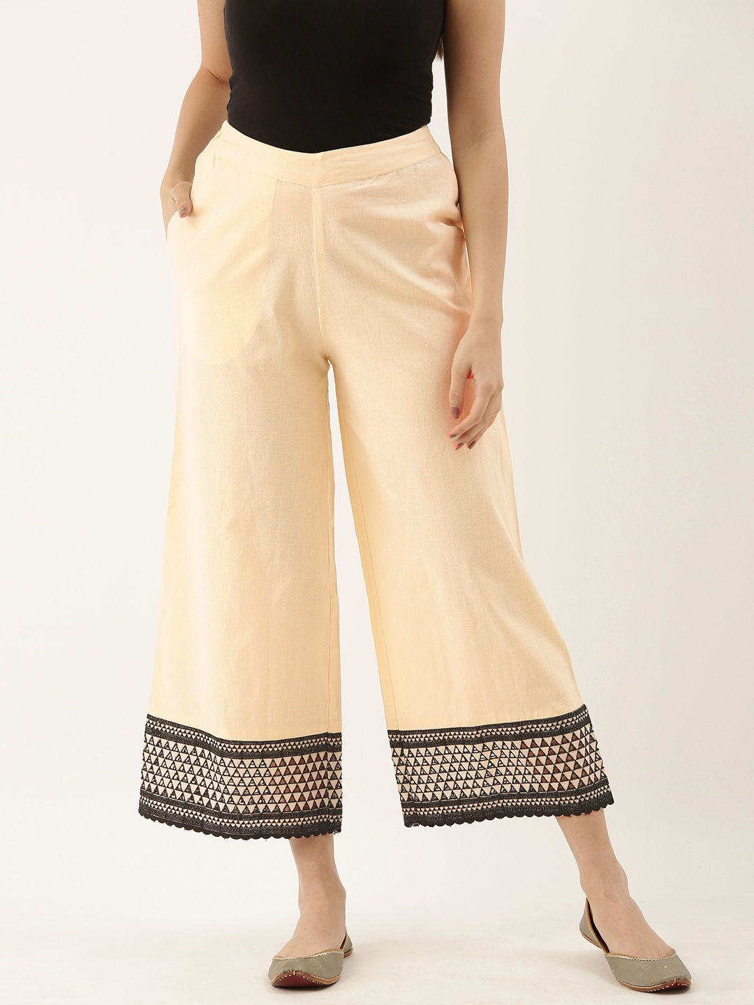 

Anouk Women Cream & Black Printed Cropped Palazzos