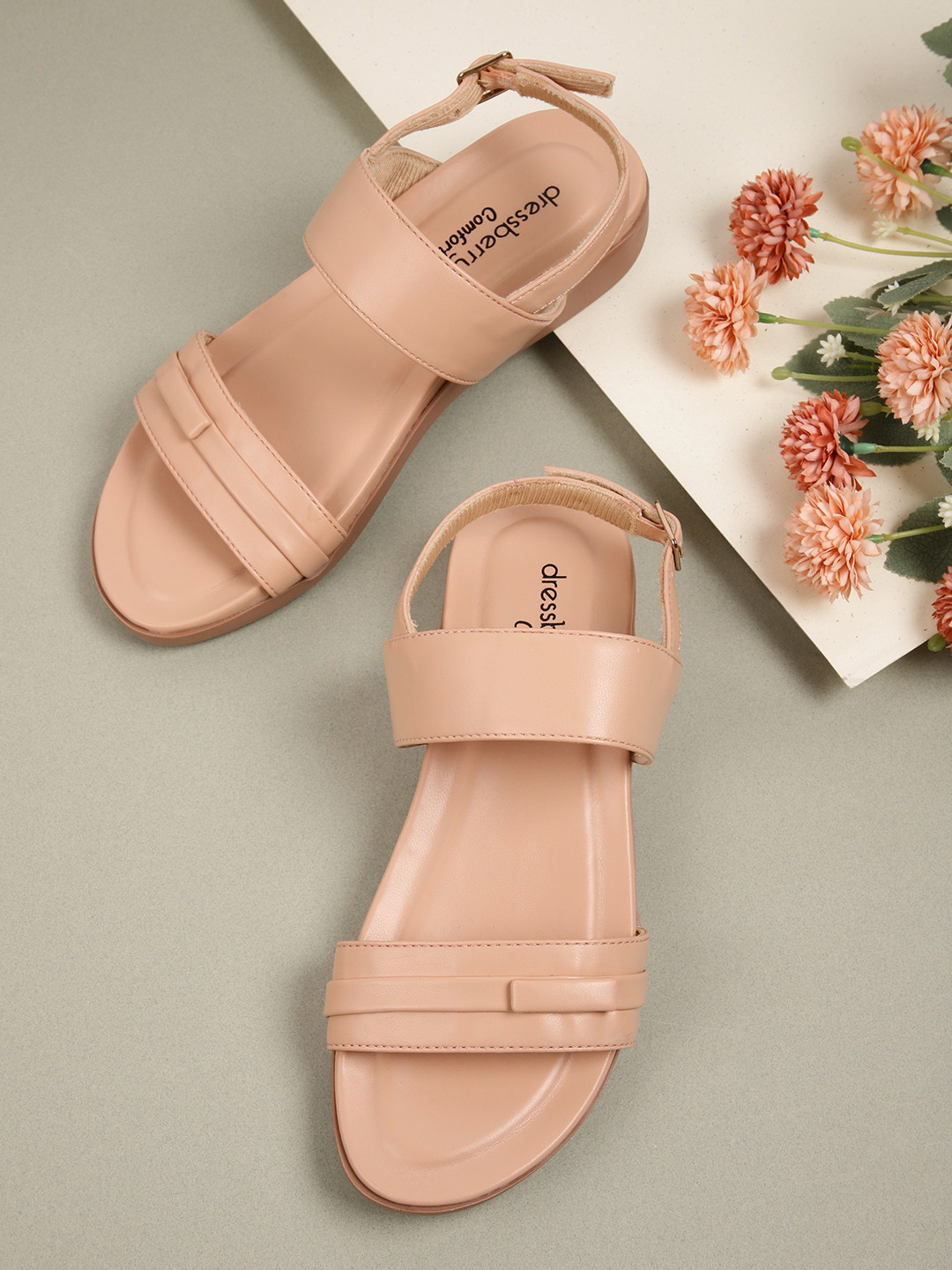 

DressBerry Women Nude-Coloured Open Toe Flats
