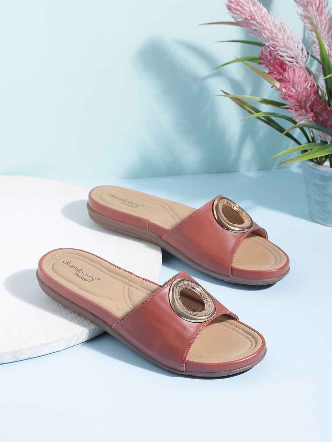 

DressBerry Women Brown & Gold-Toned Solid Open Toe Flats with Rivet Detail