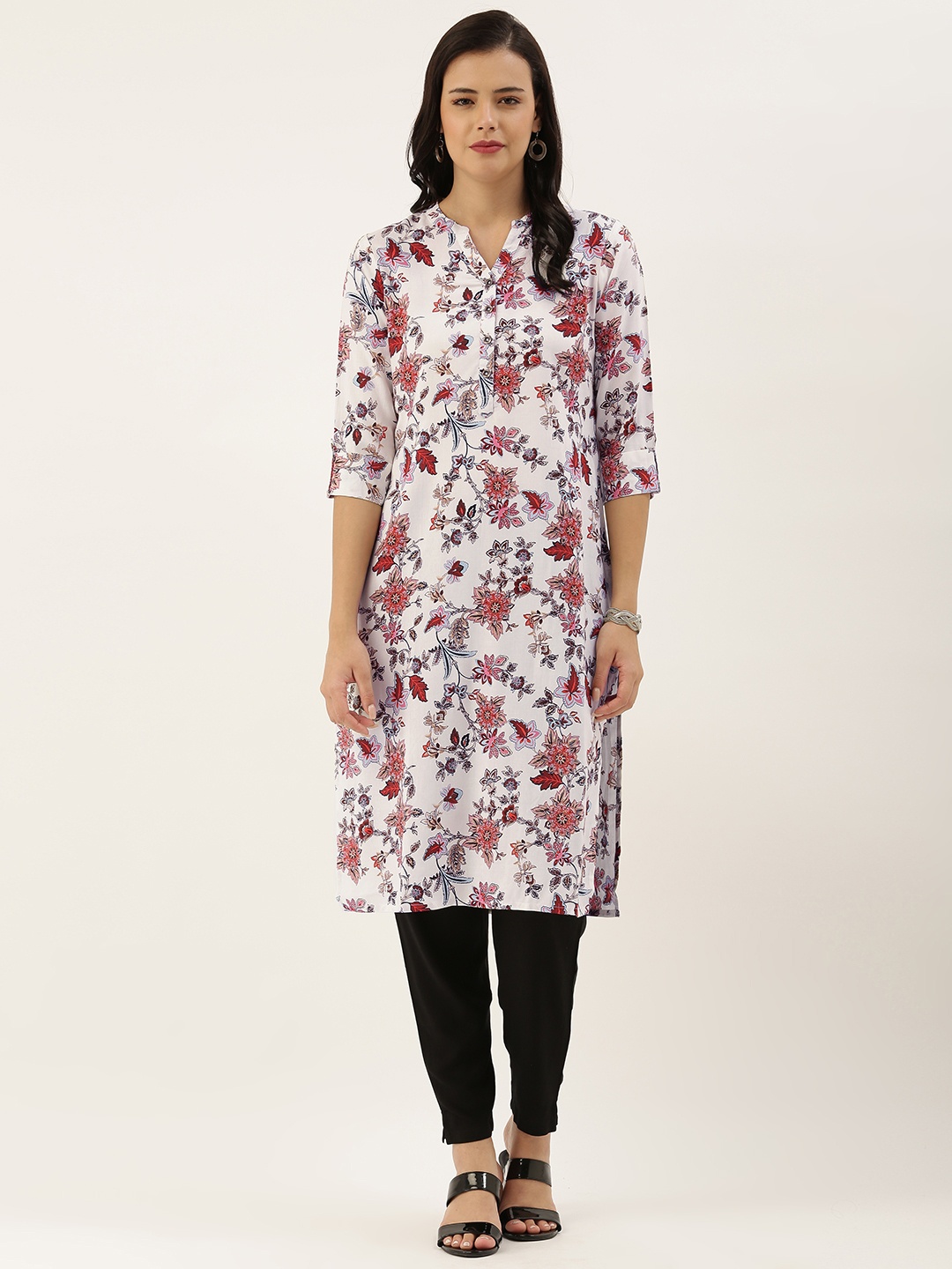 

AMUKTI Women White Floral Printed Floral Kurta