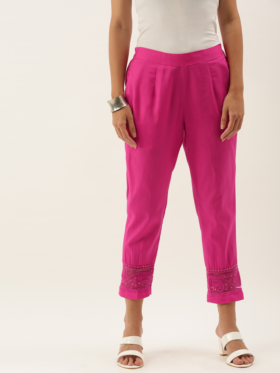 

Anouk Women Pink Hem Design Cigarette Trousers
