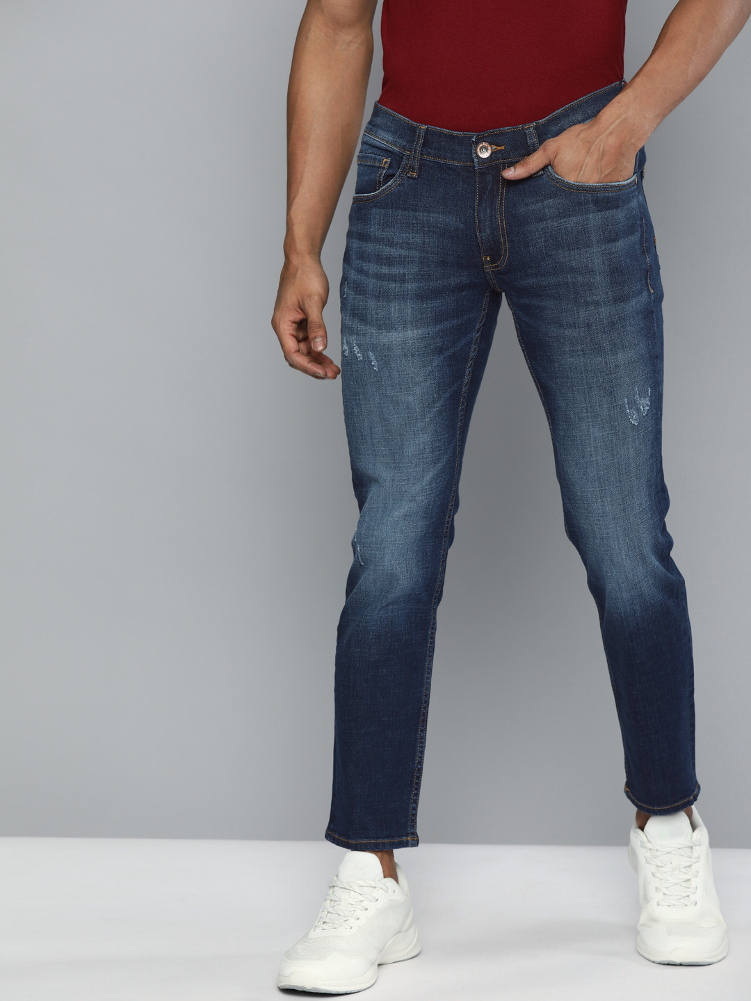 

American Bull Men Blue Slim Fit Mid-Rise Low Distress Stretchable Jeans