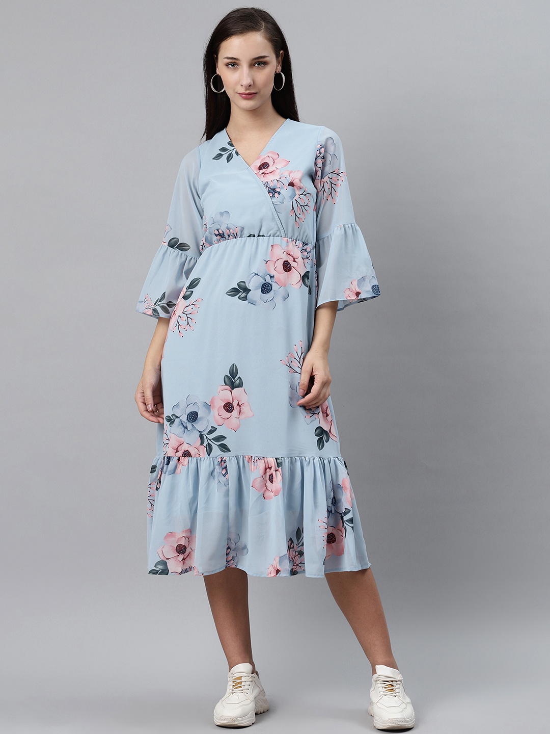 

plusS Women Blue & Pink Floral Print Midi Wrap Dress