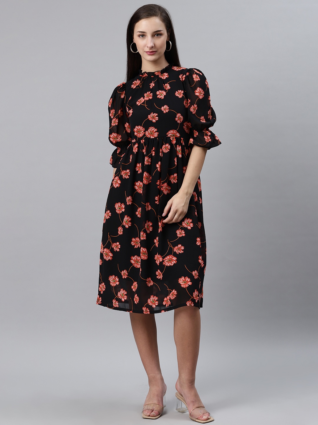 

plusS Women Black & Red Floral Print Fit & Flare Dress