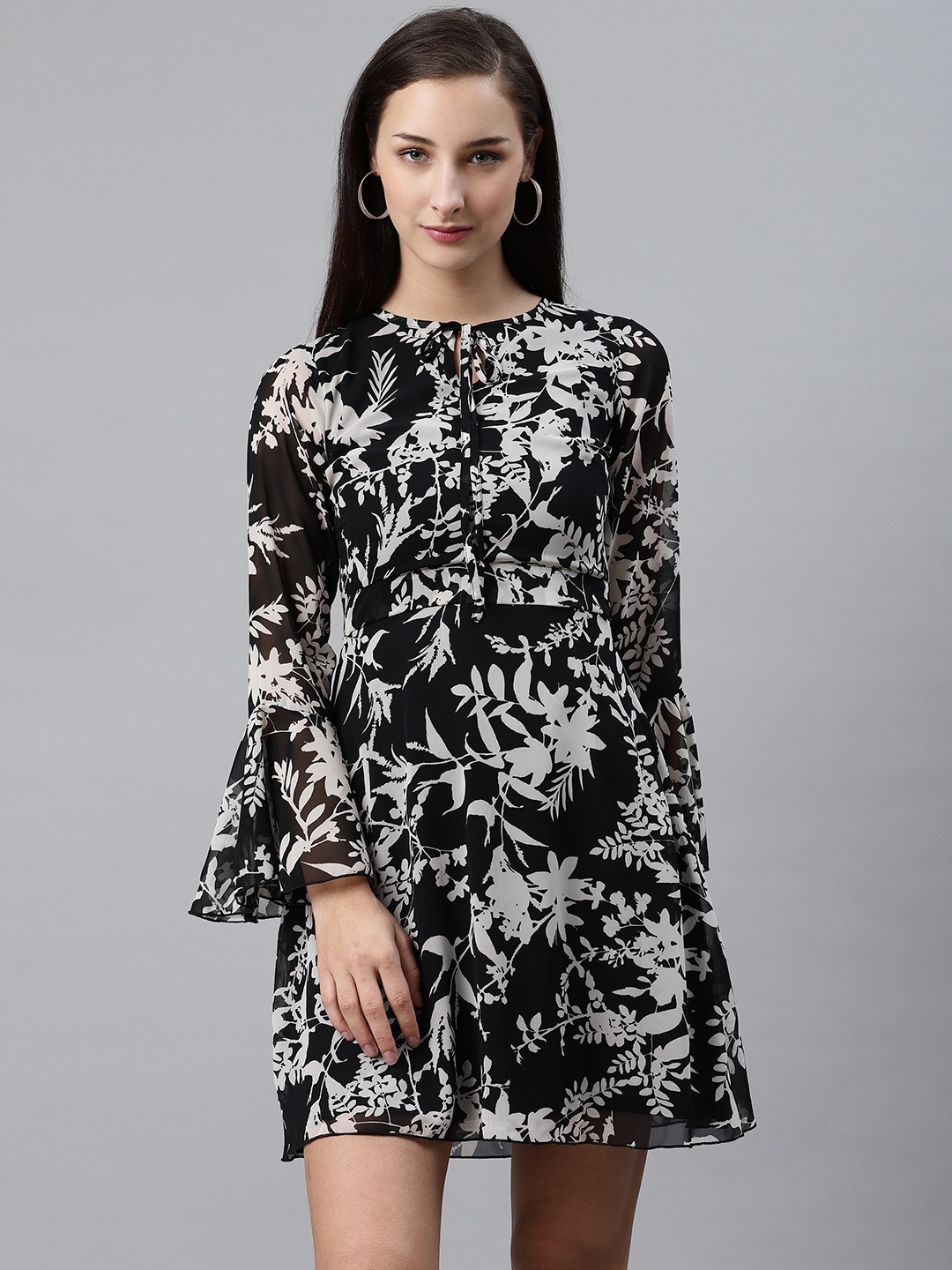 

plusS Women Black & Grey Tropical Print Fit & Flare Dress