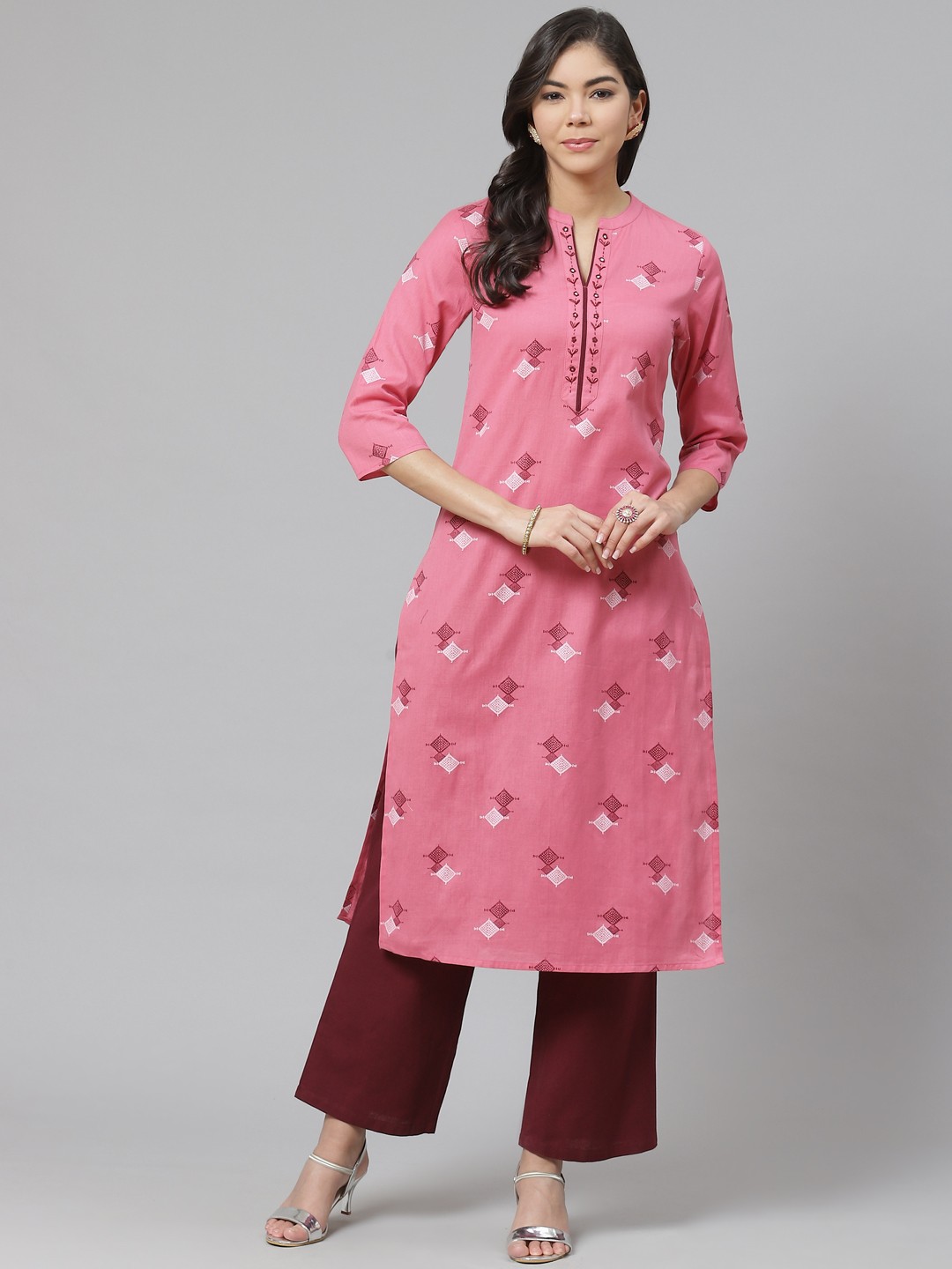 

PIROH Women Pink & Maroon Printed Kurta with Trousers
