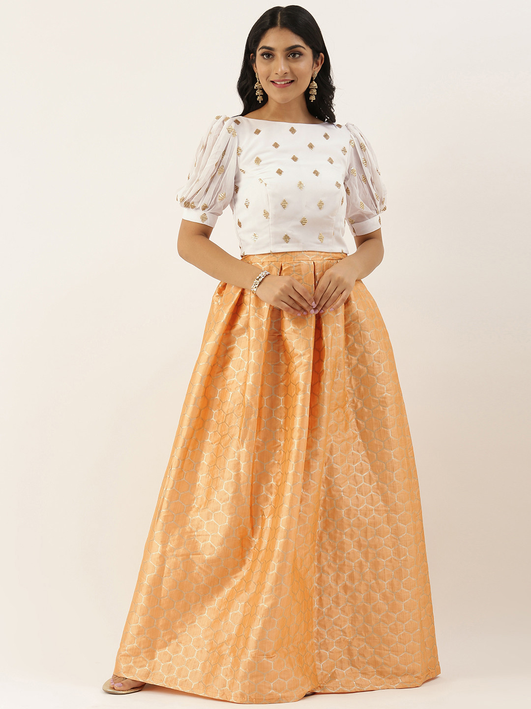 

Ethnovog White Made to Measure Lehenga with Blouse