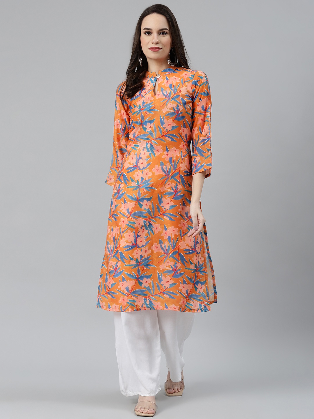 

Jompers Women Orange & Blue Floral Printed Keyhole Neck Floral Kurta