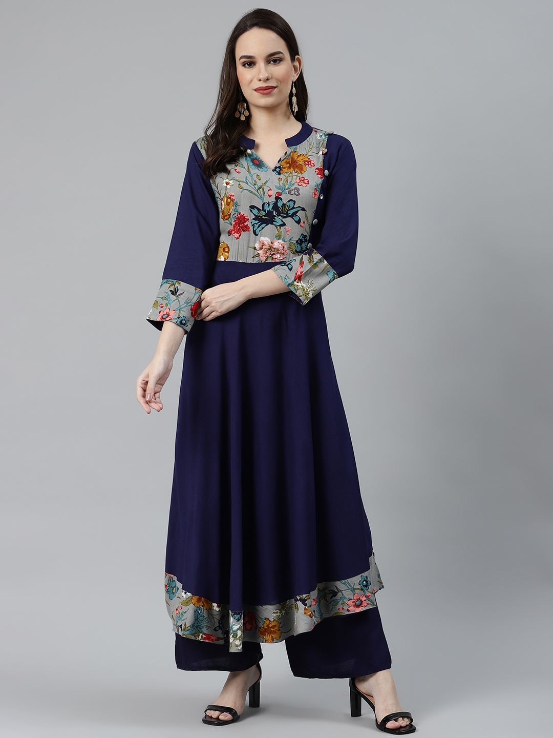 

Jompers Women Navy Blue & Grey Floral Printed Yoke Design Anarkali Kurta