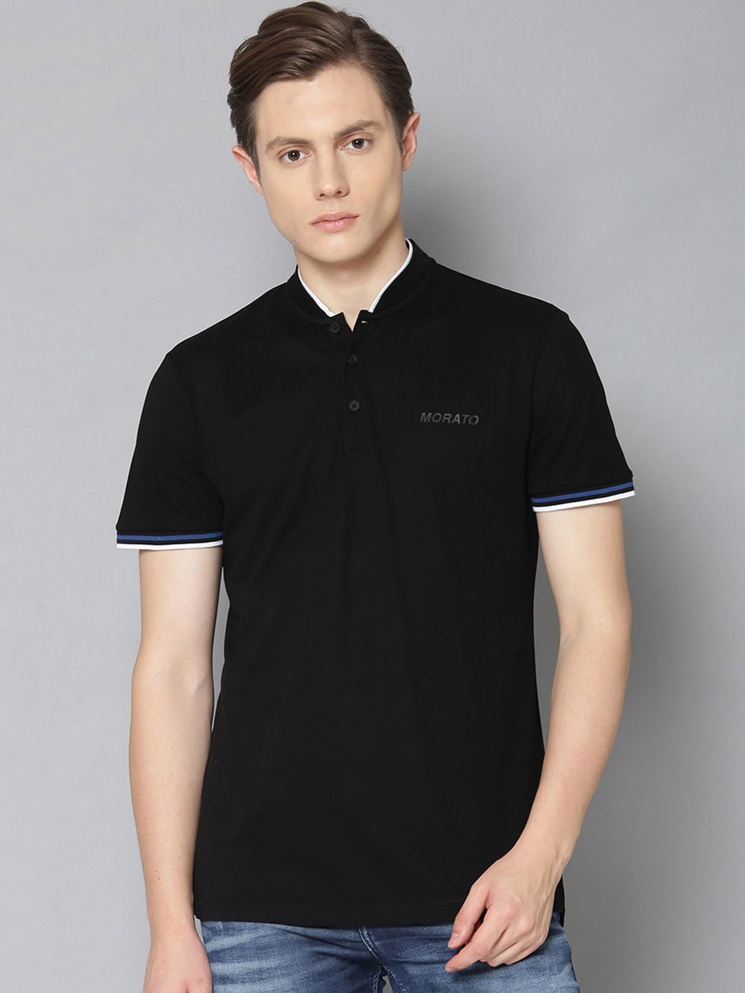 

Antony Morato Men Black Solid Mandarin Collar T-shirt