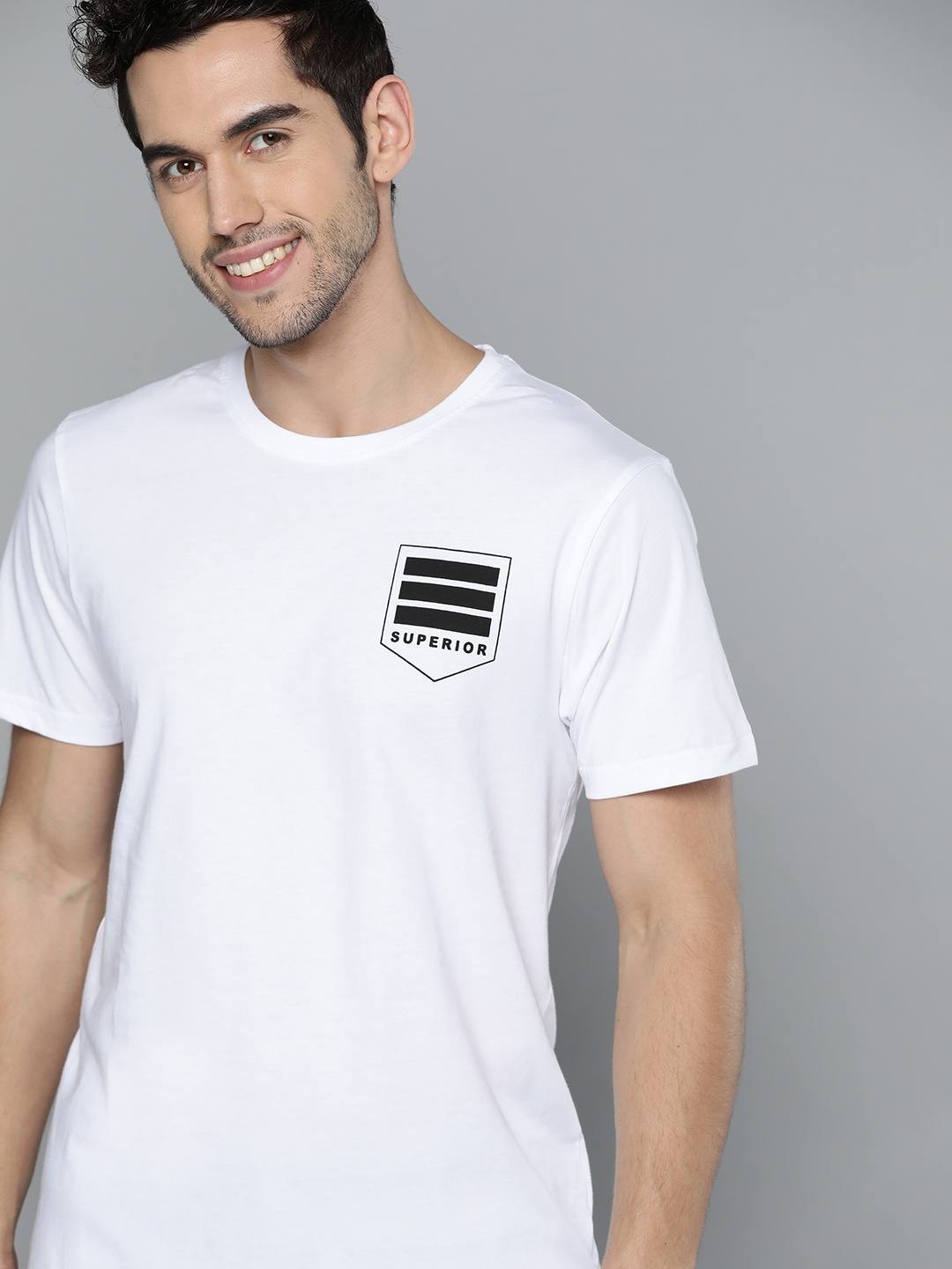 

HERENOW Men White Solid Round Neck Pure Cotton T-shirt