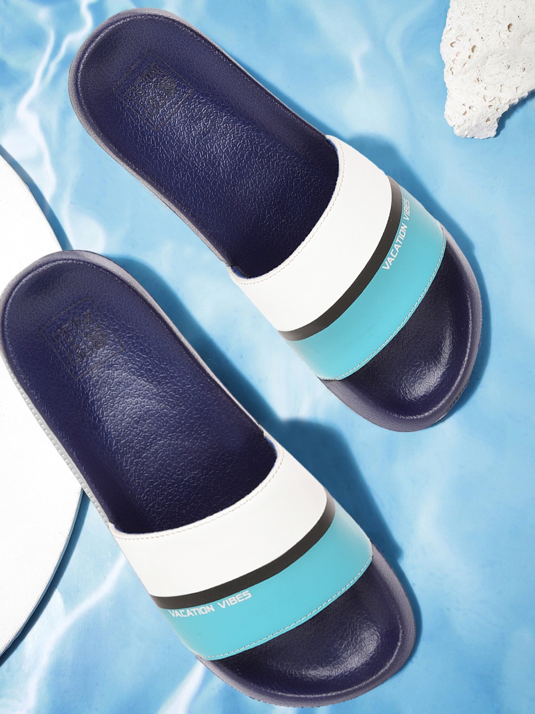 

Mast & Harbour Men White & Blue Colourblocked Sliders