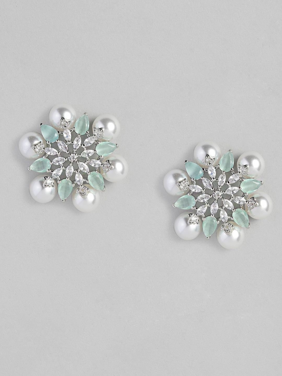 

justpeachy Green Pearl Studded Floral Studs