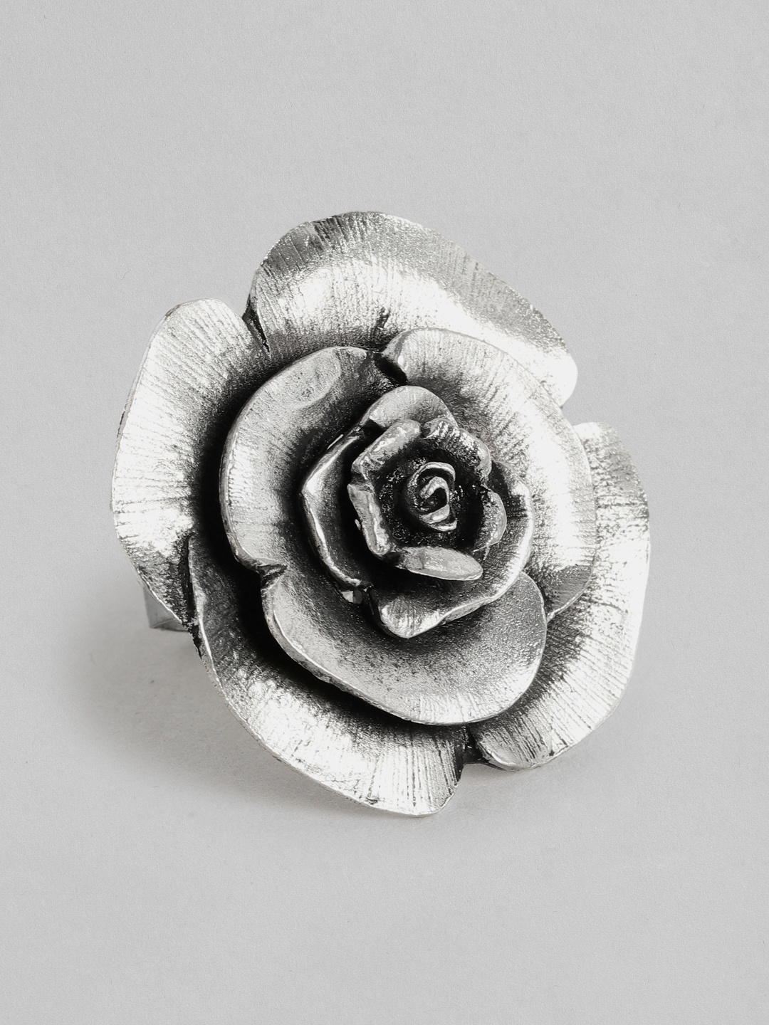 

justpeachy Women Silver-Plated Oxidised Floral Shaped Finger Ring