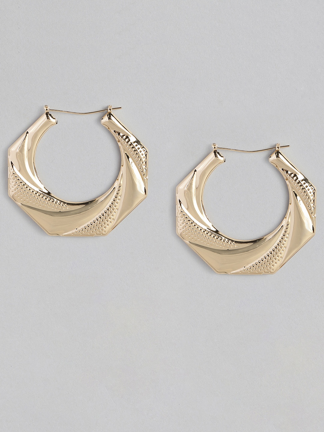 

justpeachy Gold-Toned Circular Hoop Earrings