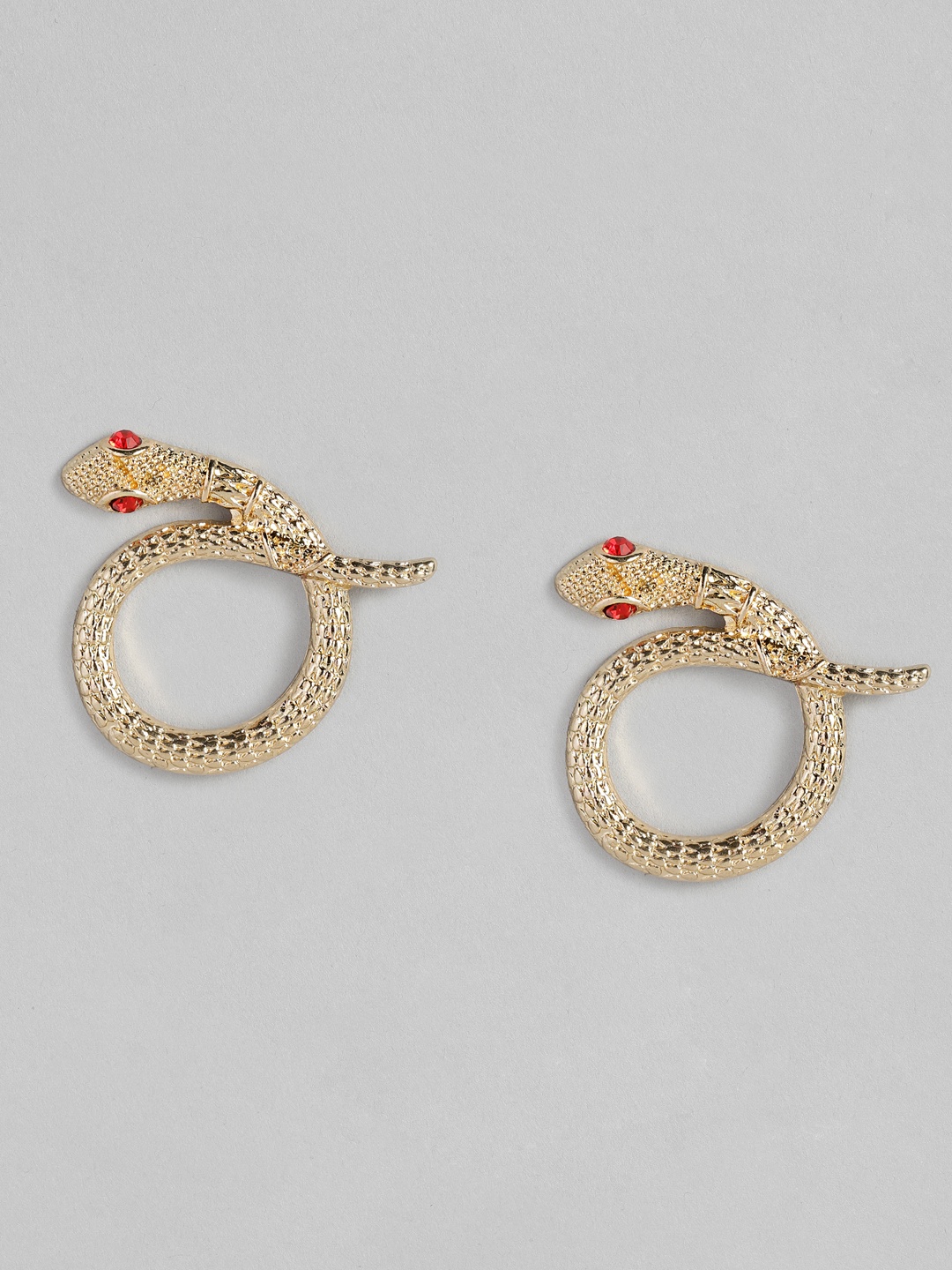 

justpeachy Gold-Toned Animal Shaped Studs