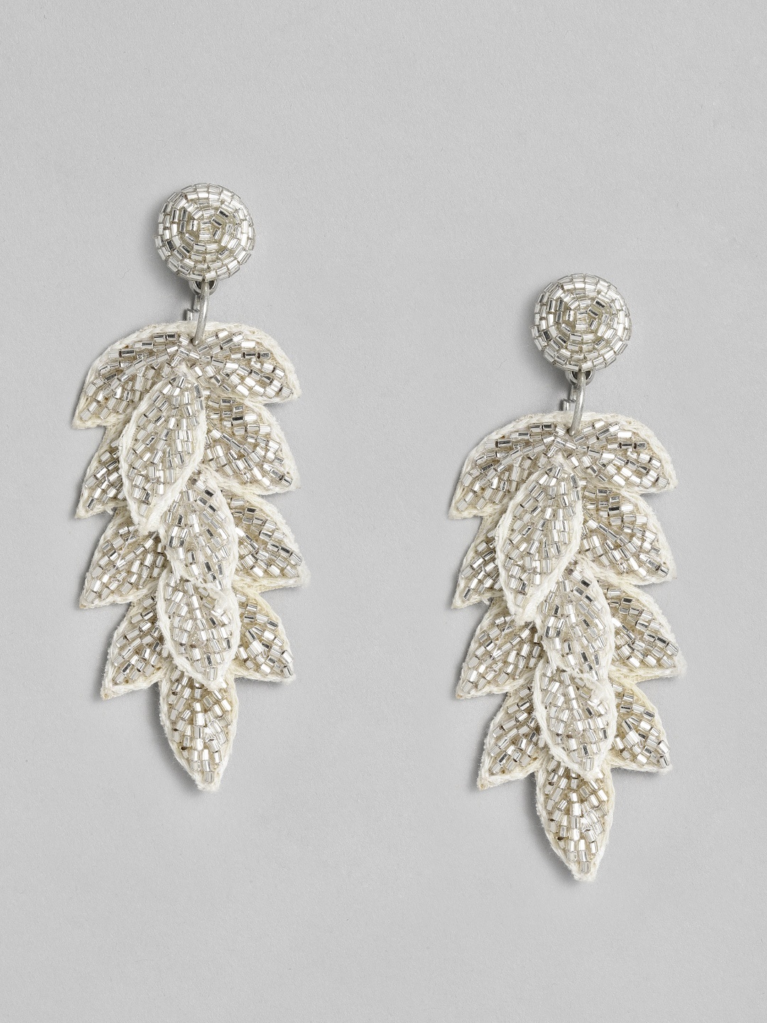 

justpeachy Off-White Beaded Leaf Shaped Drop Earrings