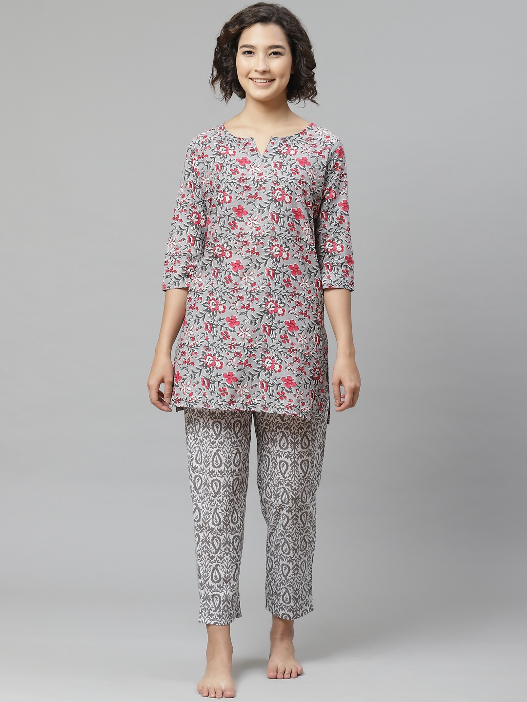 

Anubhutee Women Grey & Pink Floral Printed Pure Cotton Night suit