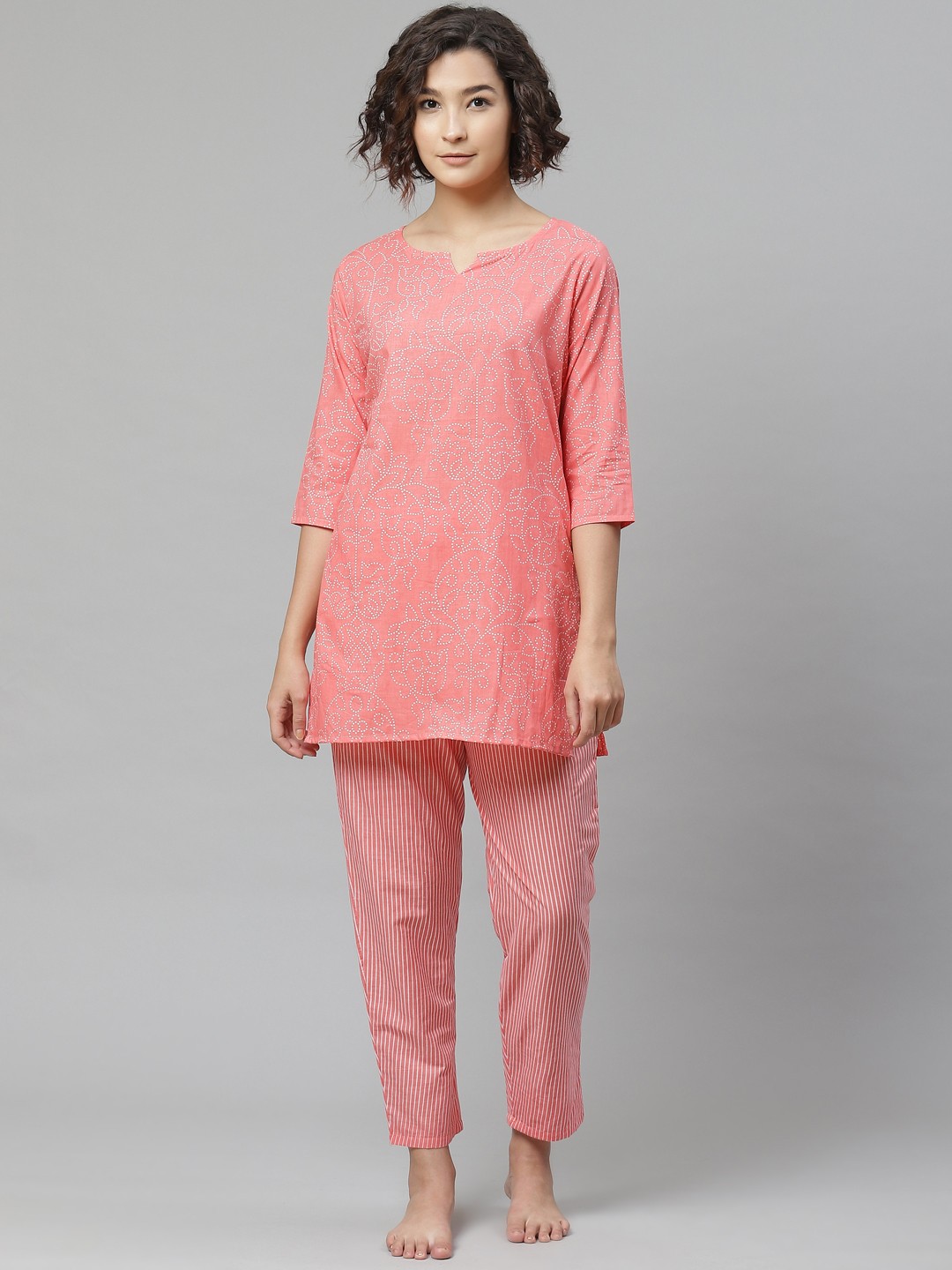 

Anubhutee Women Pink & White Printed Pure Cotton Night suit
