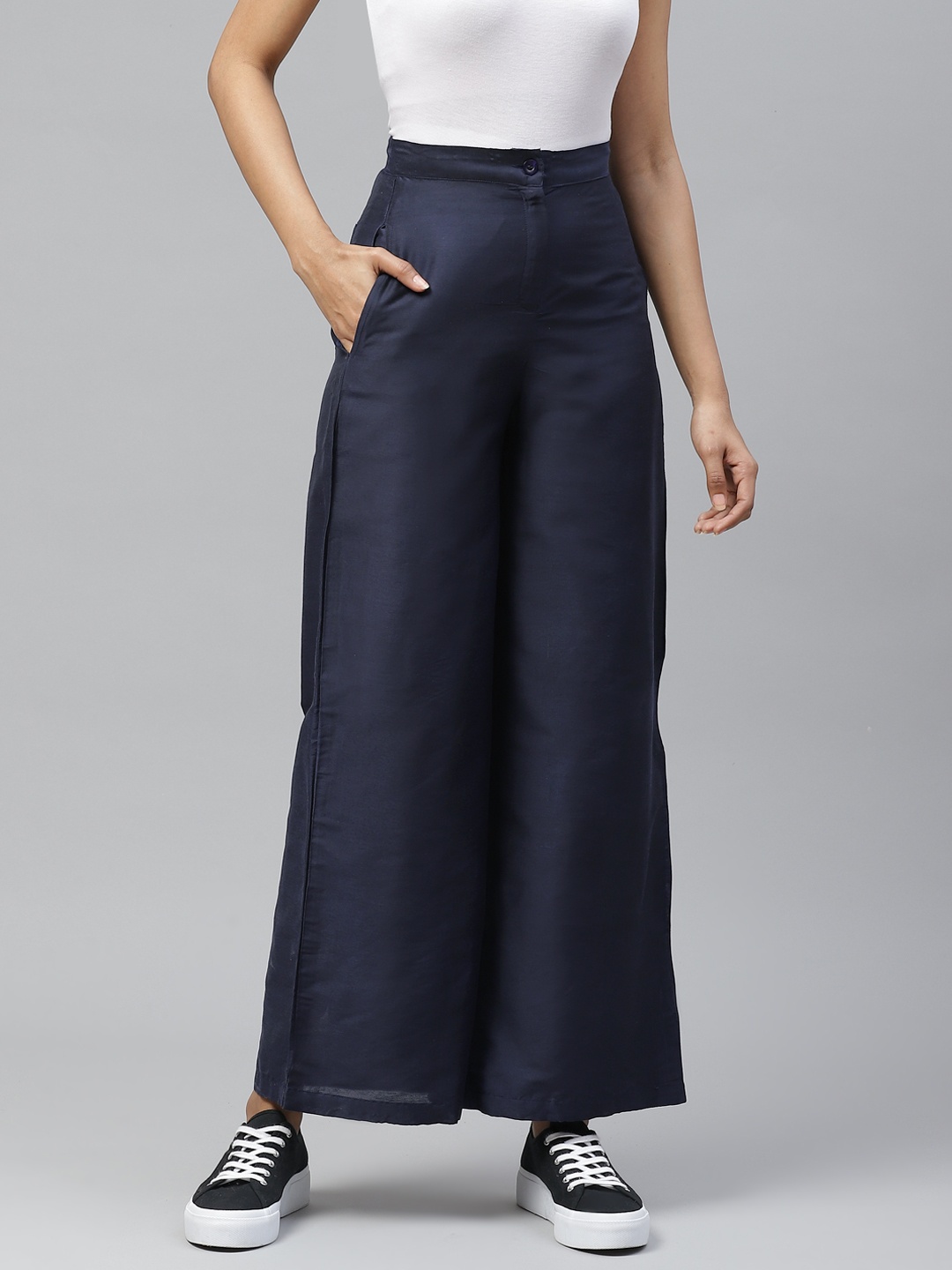 

Tulsattva Women Navy Blue Smart Flared Solid Parallel Trousers