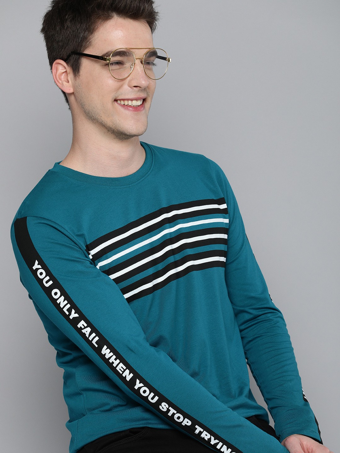 

HERENOW Men Teal Blue Striped Round Neck Pure Cotton T-shirt