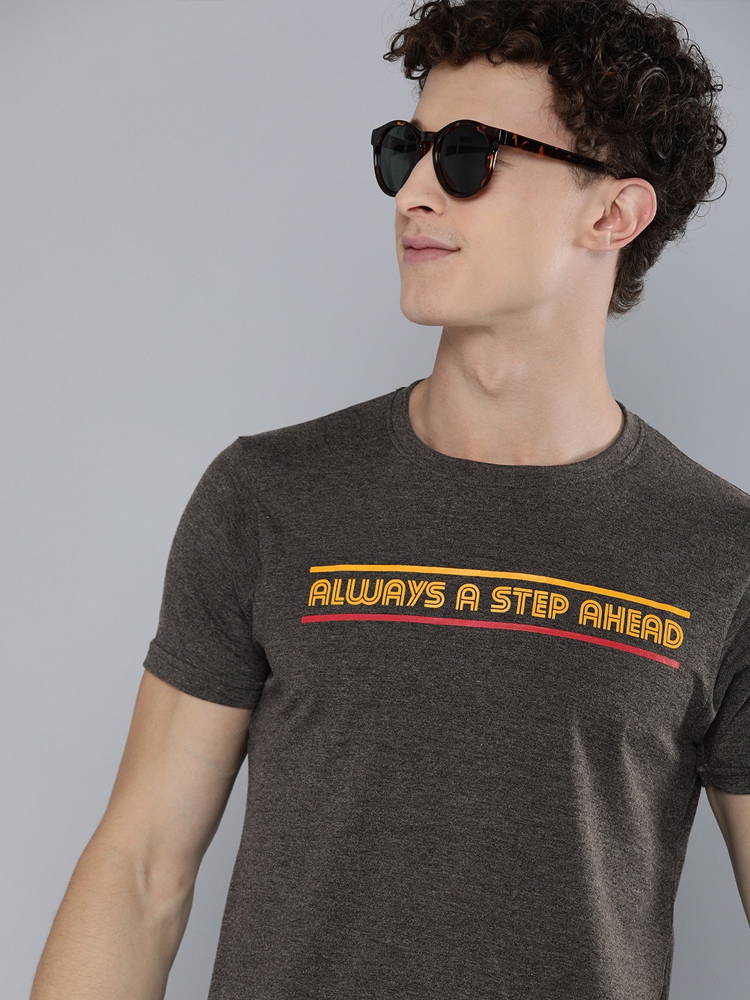 

HERENOW Men Charcoal Grey Pure Cotton Typography Printed Pure Cotton T-shirt