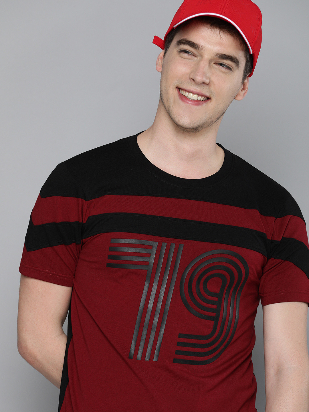 

HERENOW Men Maroon Printed Pure Cotton T-shirt